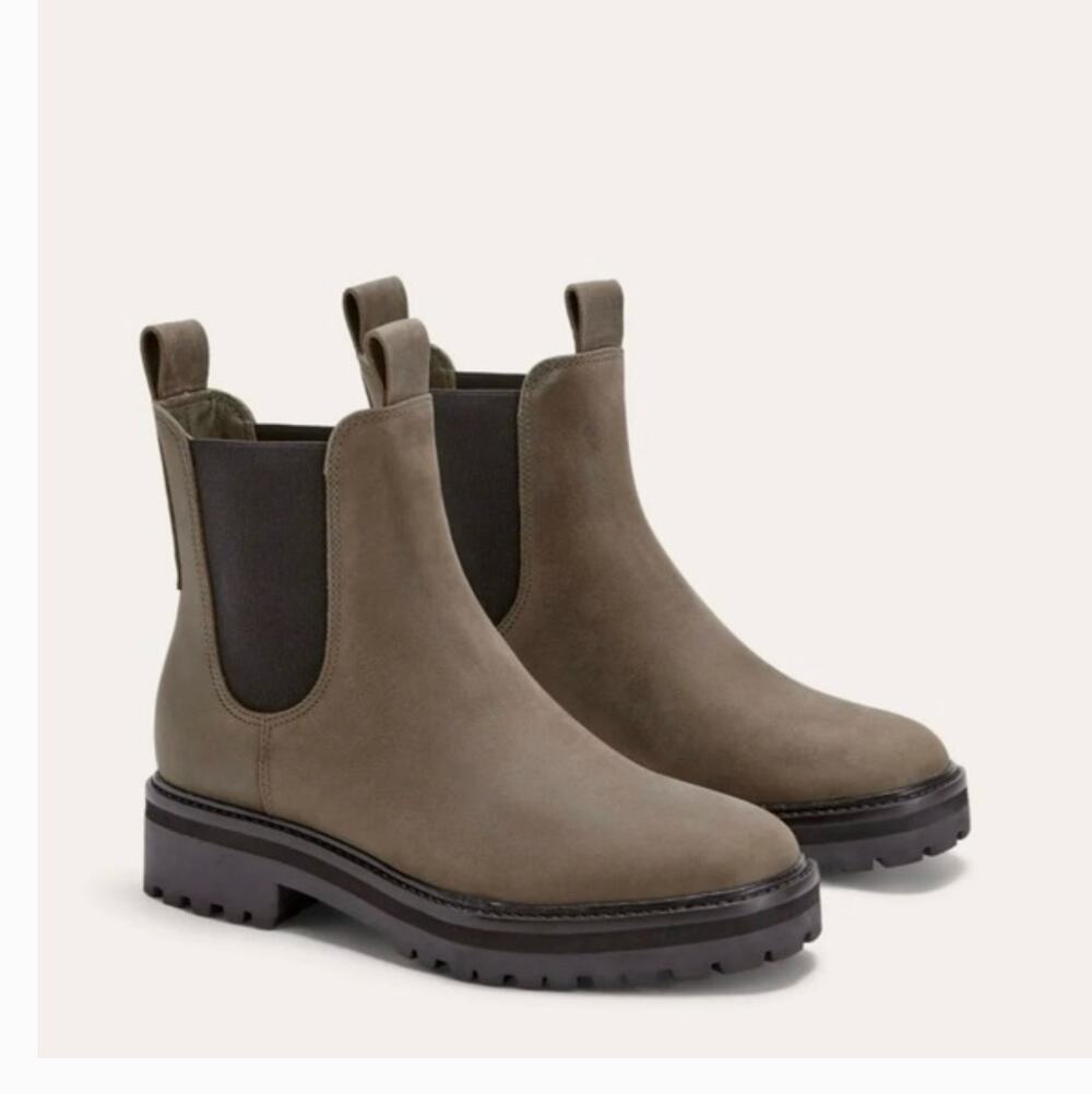 Everlane Lug Sole Chelsea Boots 8.5 Brown NWOT Ankle Booties 90s Y2K Combat